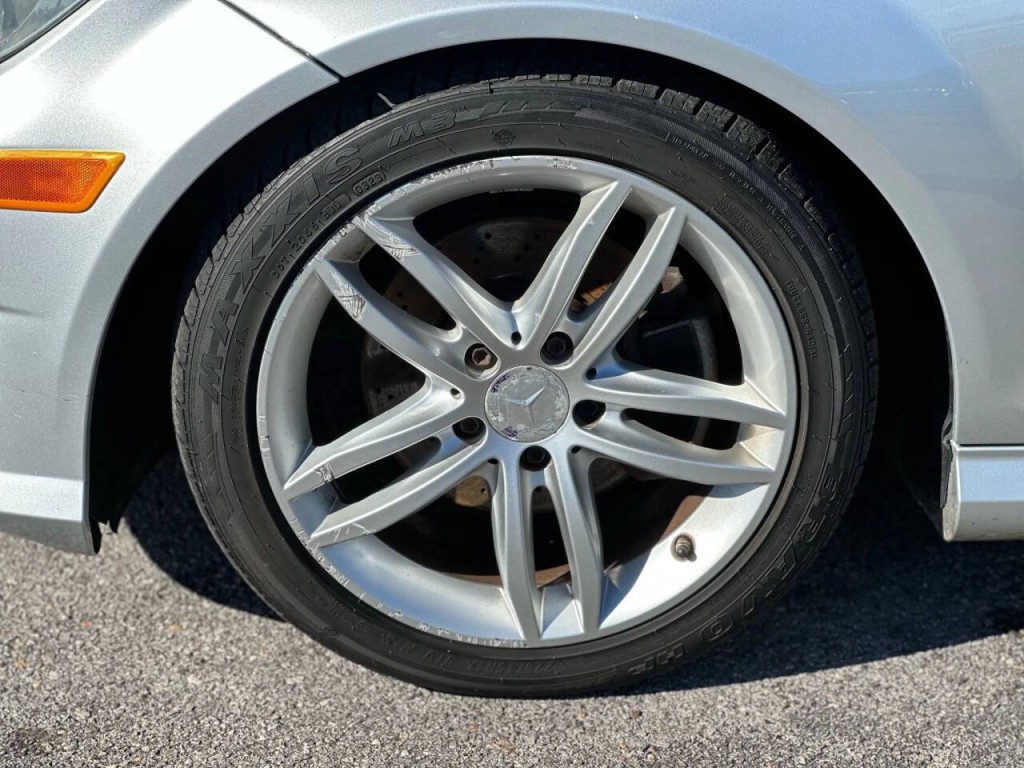 2014 Mercedes-Benz C-Class Image 25