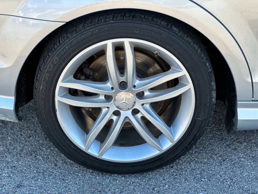 2014 Mercedes-Benz C-Class Image 26