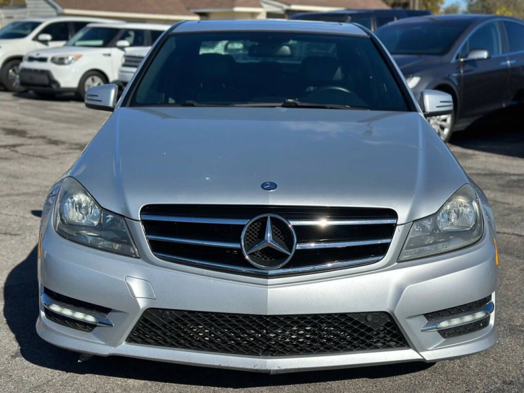 2014 Mercedes-Benz C-Class Image 3