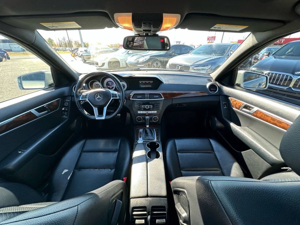 2014 Mercedes-Benz C-Class Image 11