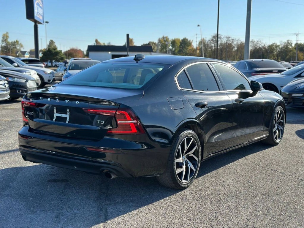 2019 Volvo S60 Image 6