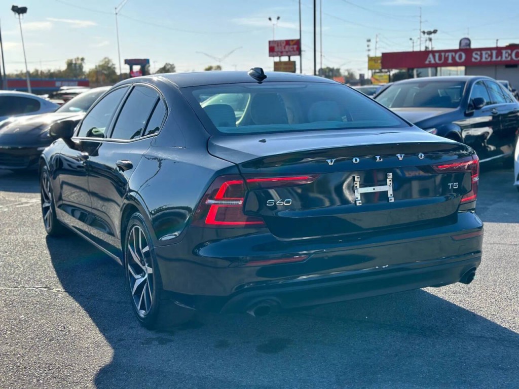 2019 Volvo S60 Image 8