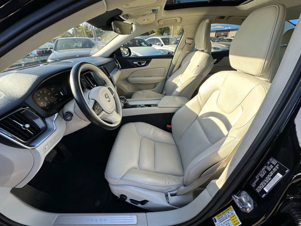 2019 Volvo S60 Image 10