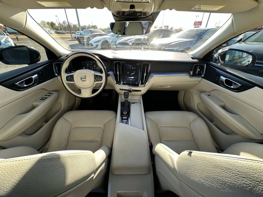 2019 Volvo S60 Image 11