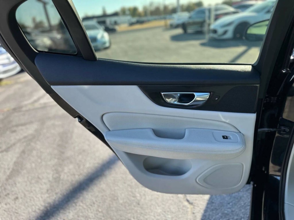 2019 Volvo S60 Image 21