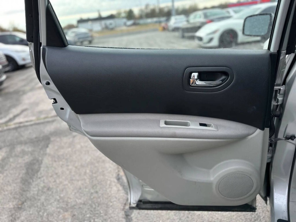 2012 Nissan Rogue Image 20