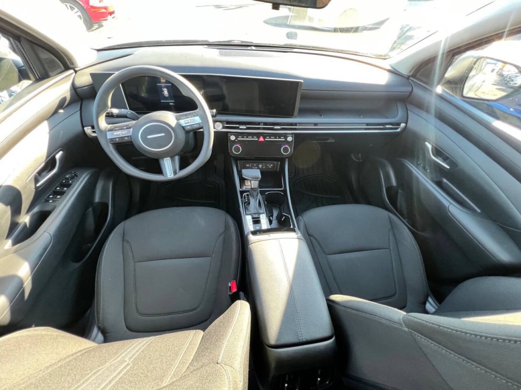 2025 Hyundai Tucson Image 12