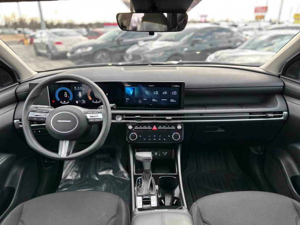 2025 Hyundai Tucson Image 12