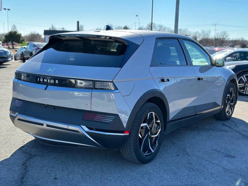 2023 Hyundai Ioniq 5 Image 6