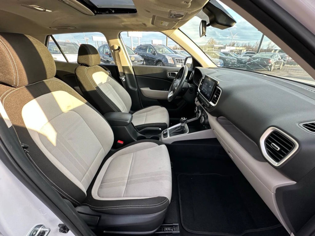 2024 Hyundai Venue Image 13