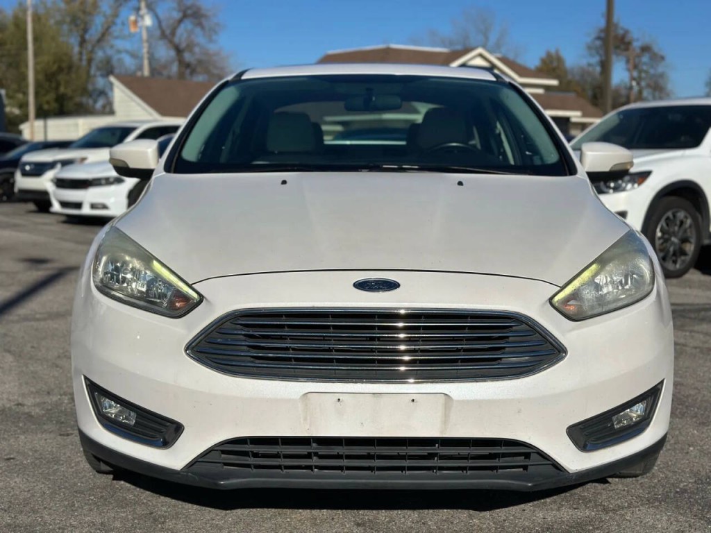 2017 Ford Focus Image 3