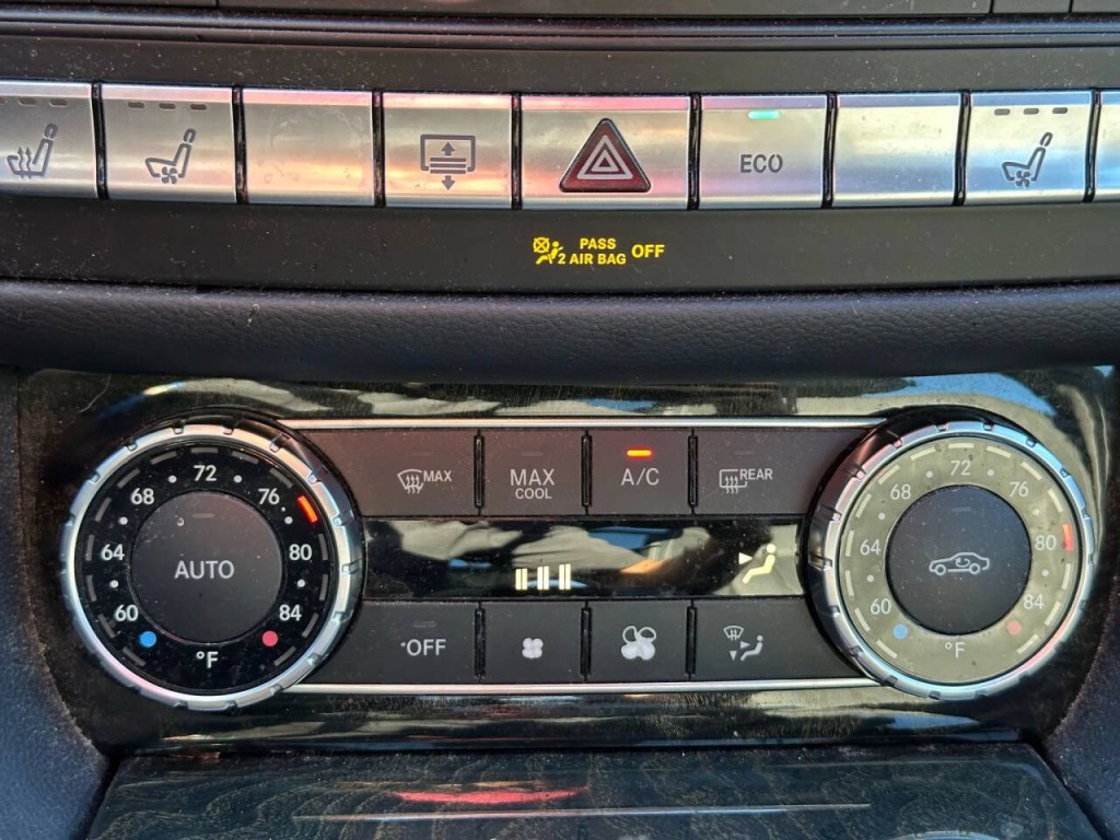 2016 Mercedes-Benz CLS-Class Image 38