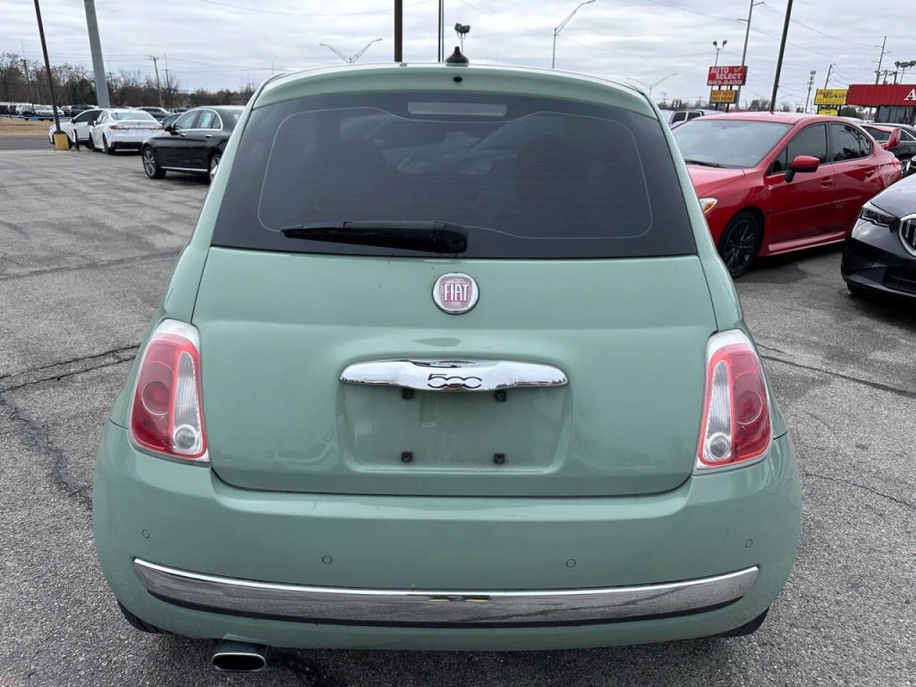 2015 FIAT 500 Image 28