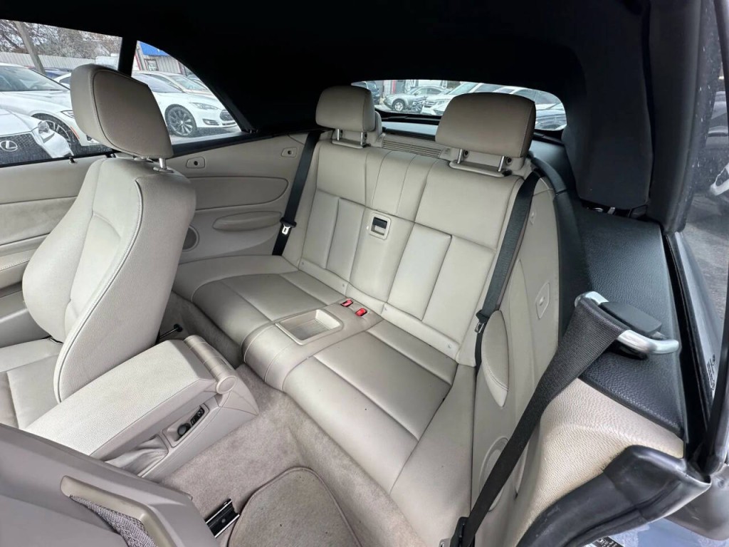 2013 BMW 1 Series Image 24