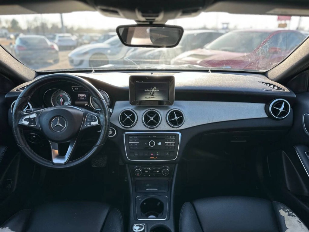 2016 Mercedes-Benz GLA-Class Image 12