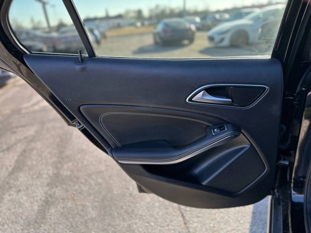 2016 Mercedes-Benz GLA-Class Image 20