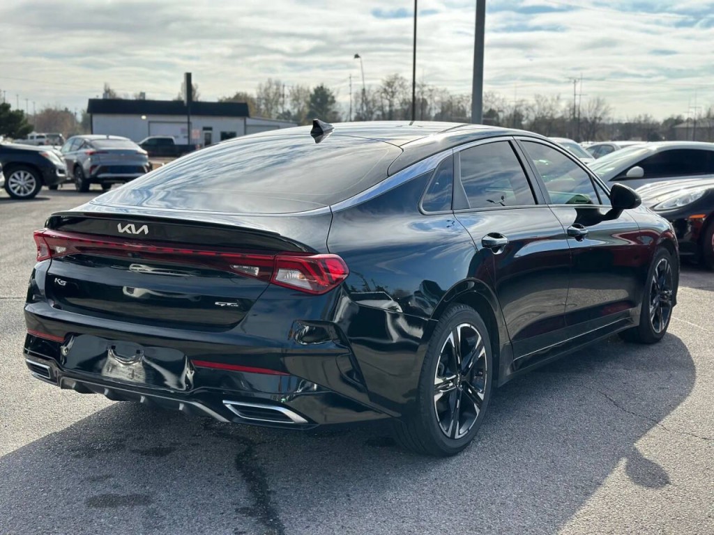 2022 Kia K5 Image 6