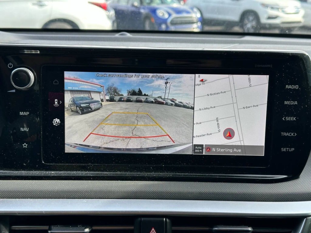 2022 Kia K5 Image 26