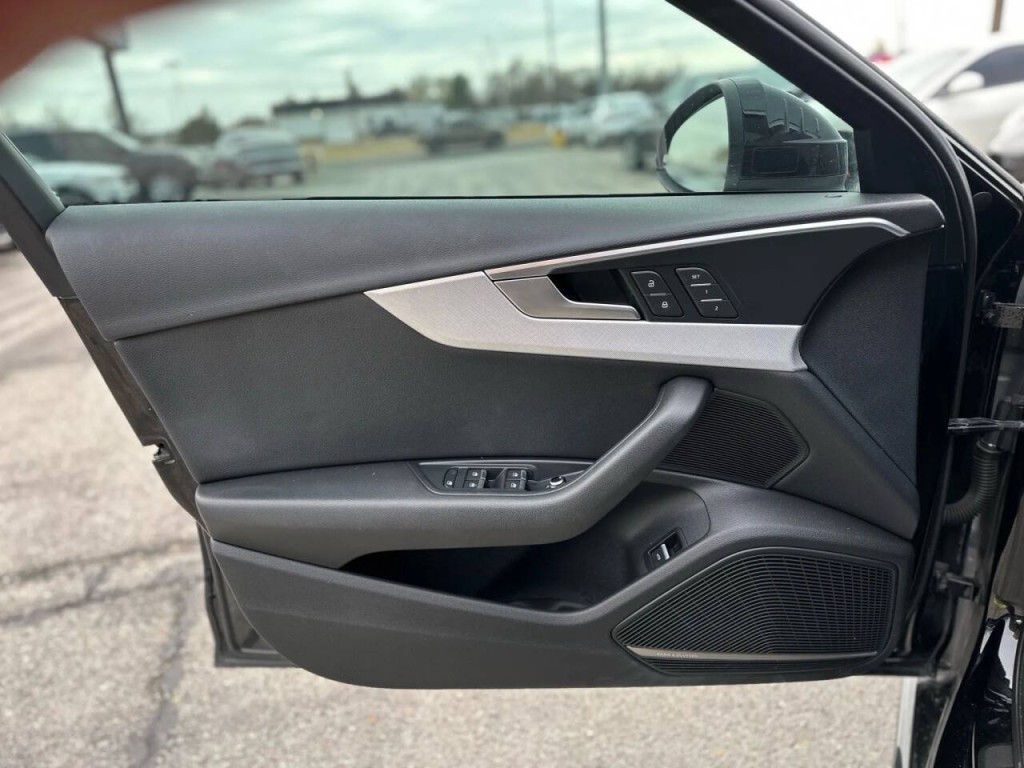 2018 Audi A4 Image 18