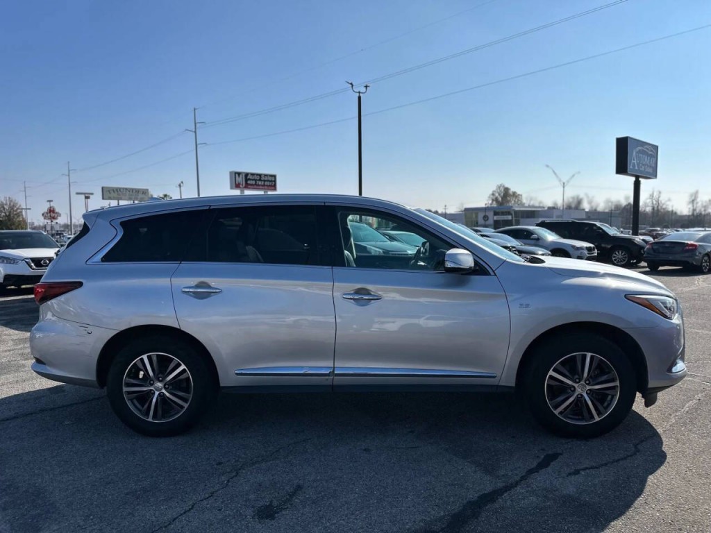 2016 INFINITI QX60 Image 5