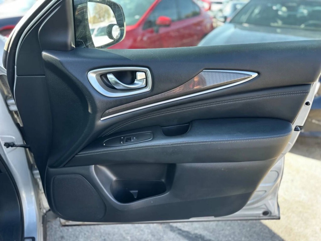 2016 INFINITI QX60 Image 24