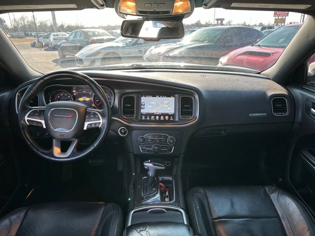 2015 Dodge Charger Image 12