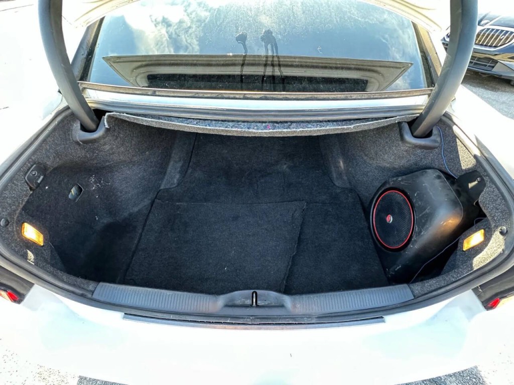 2015 Dodge Charger Image 18