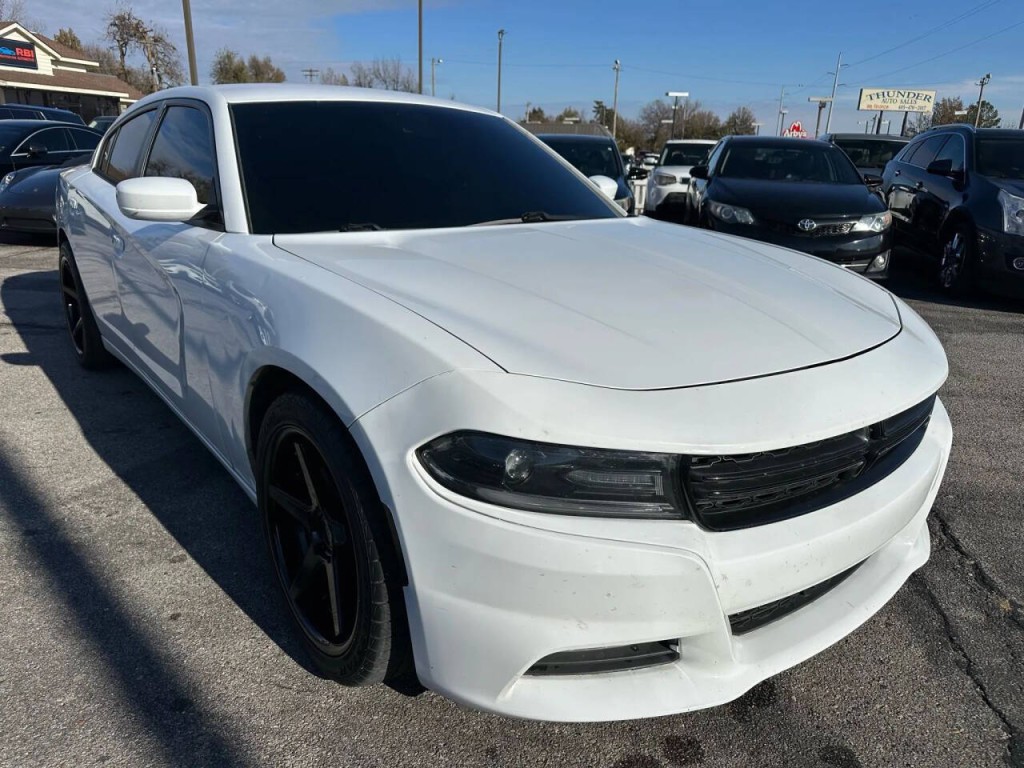 2015 Dodge Charger Image 28