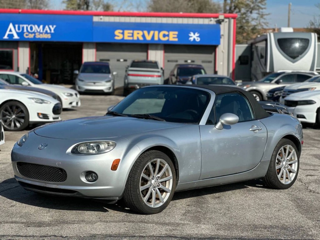 2007 Mazda MX-5 Miata Image 2