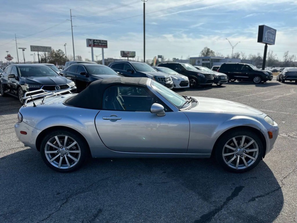2007 Mazda MX-5 Miata Image 8
