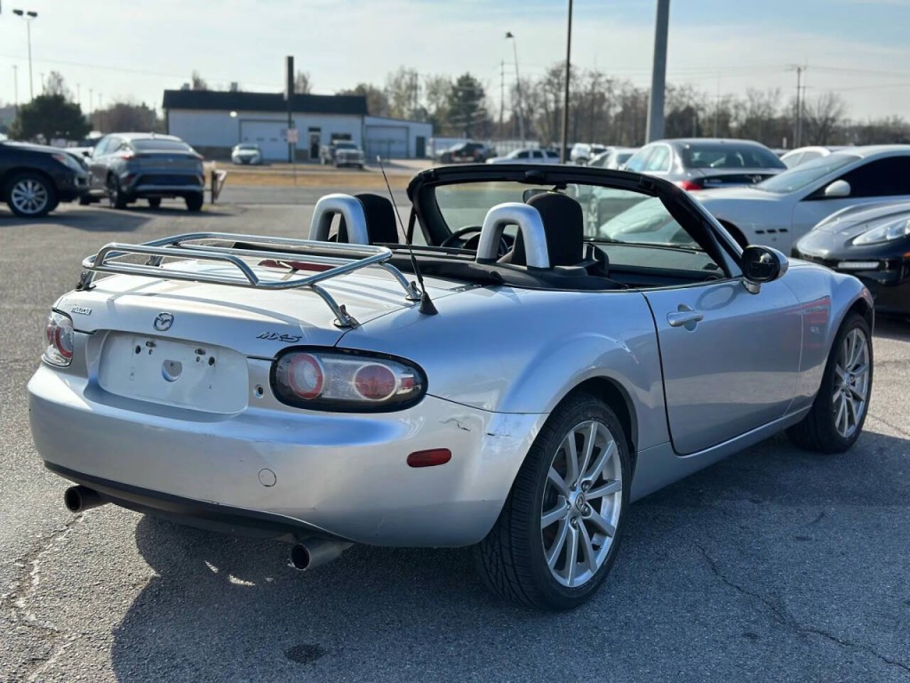 2007 Mazda MX-5 Miata Image 9