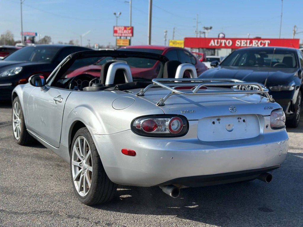 2007 Mazda MX-5 Miata Image 13