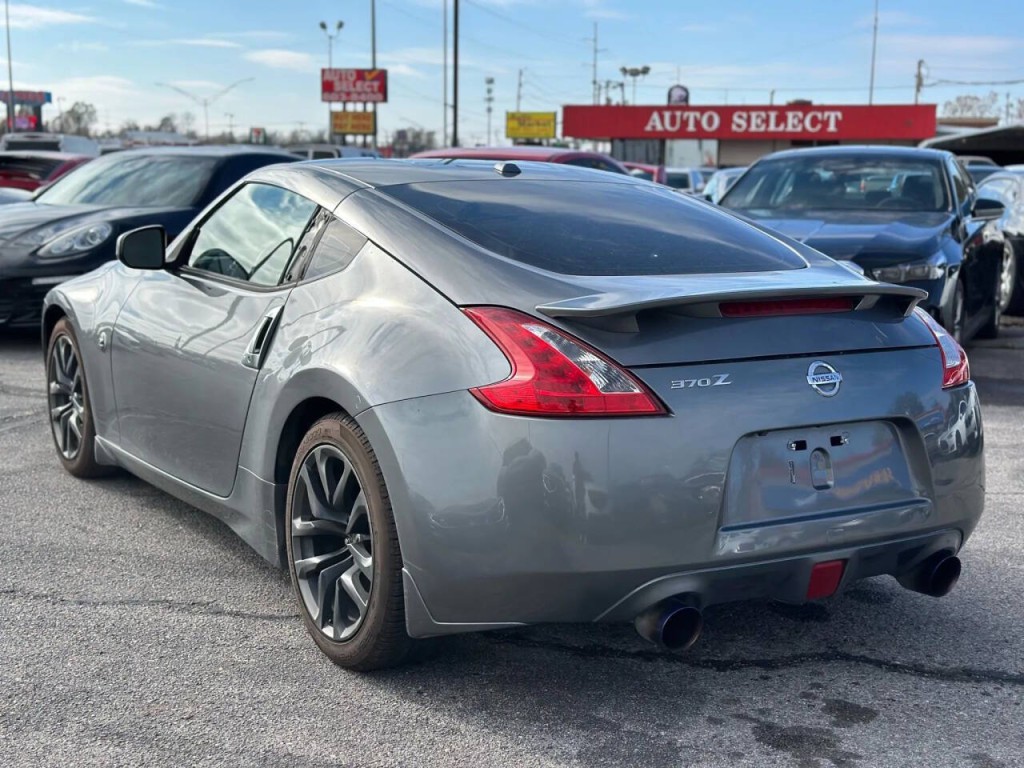 2015 Nissan 370Z Image 7