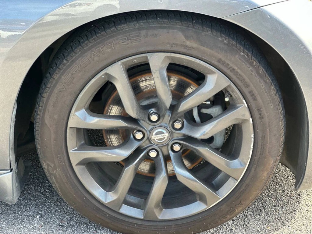 2015 Nissan 370Z Image 15