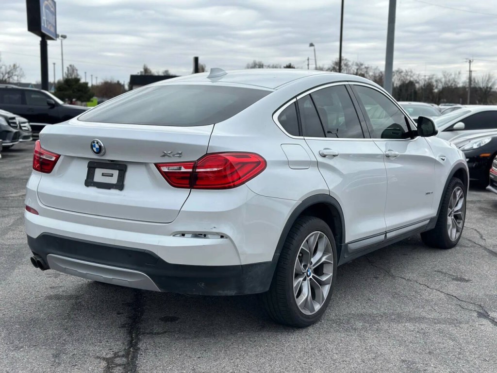 2018 BMW X4 Image 6