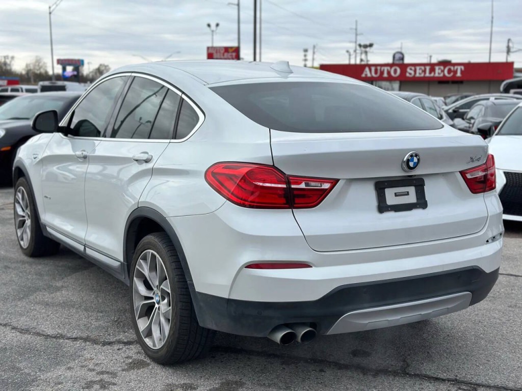 2018 BMW X4 Image 8