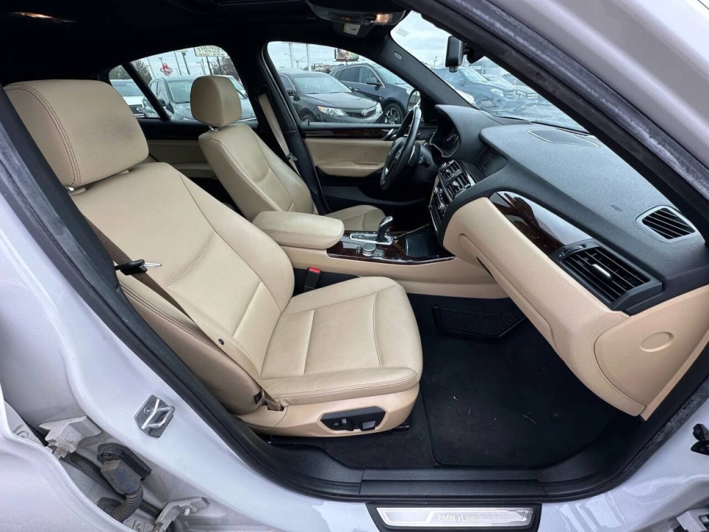 2018 BMW X4 Image 13