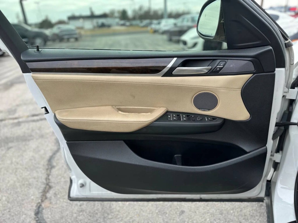 2018 BMW X4 Image 19