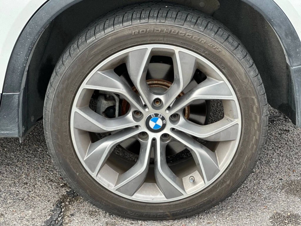 2018 BMW X4 Image 24