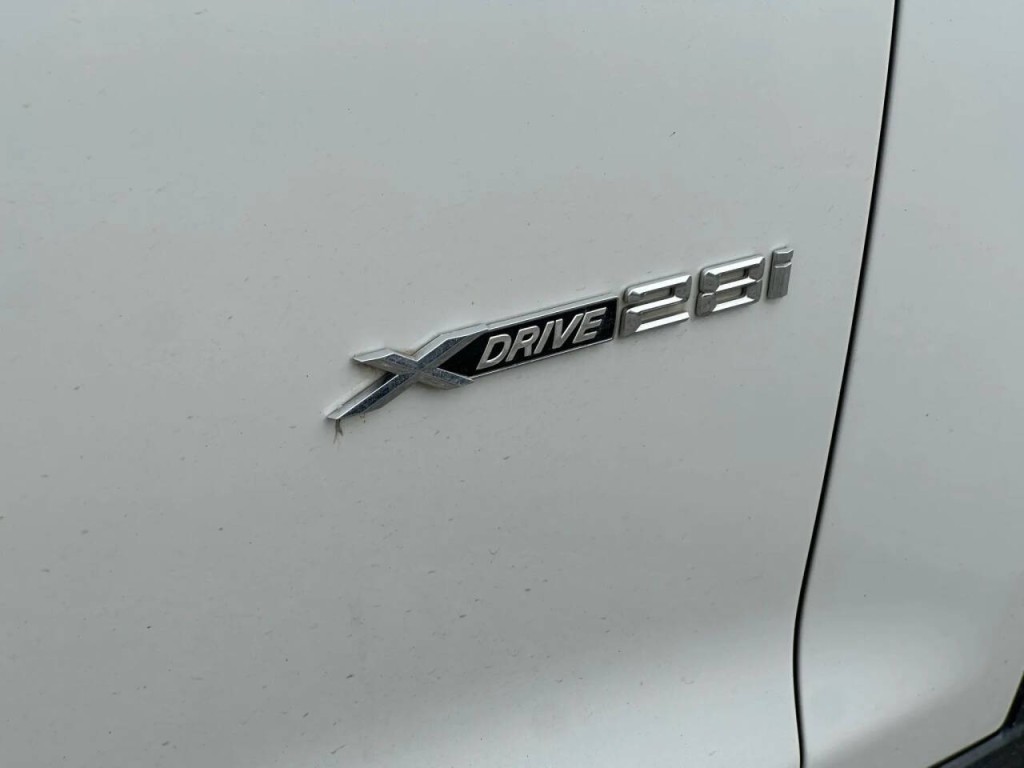 2018 BMW X4 Image 27