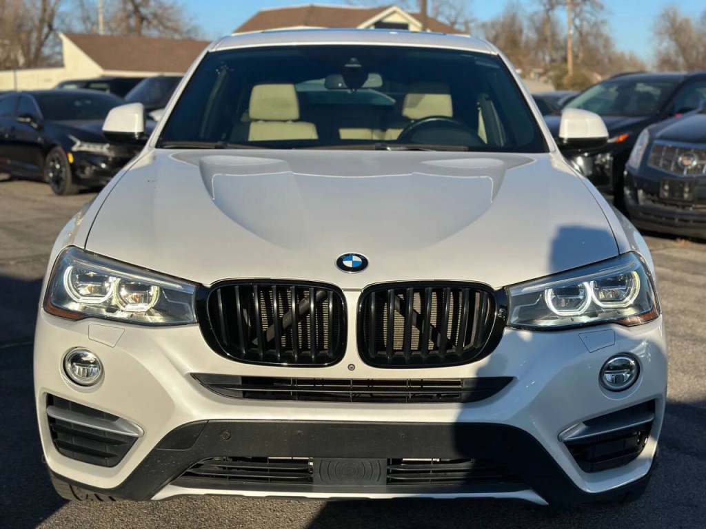 2018 BMW X4 Image 3