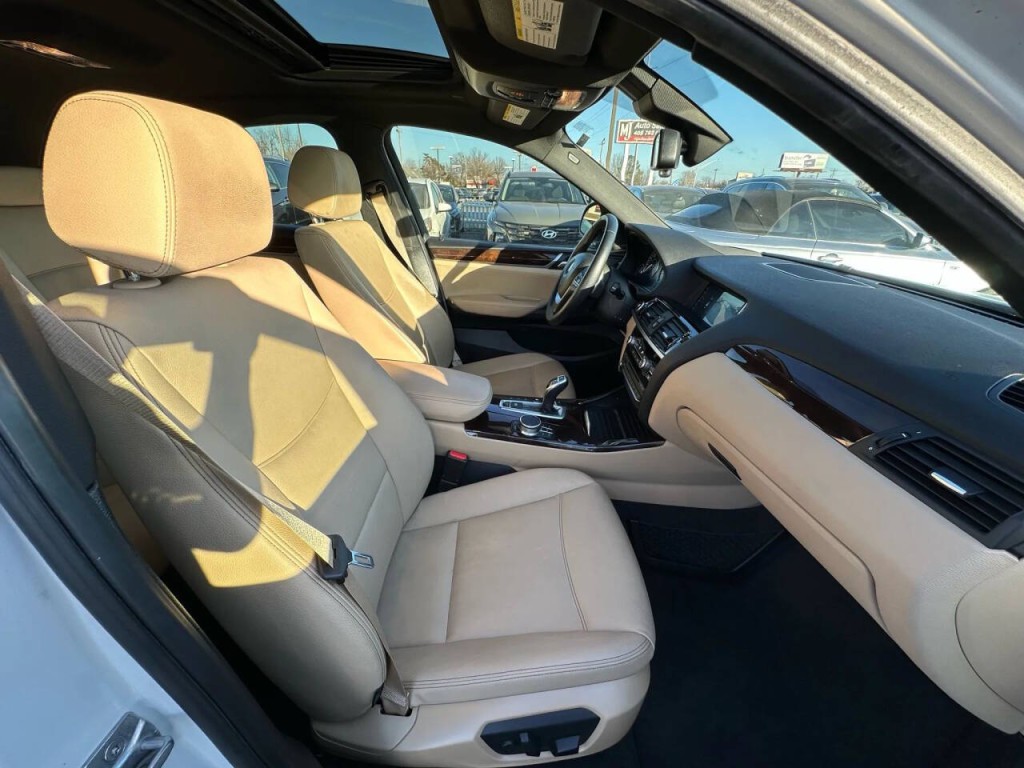 2018 BMW X4 Image 12