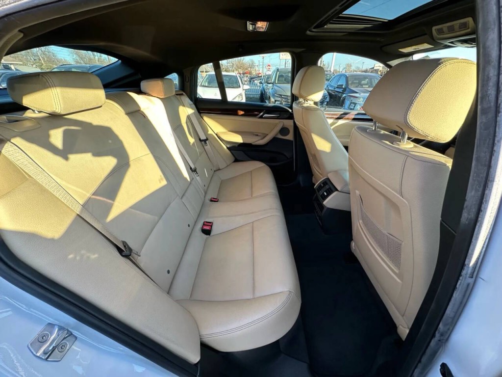 2018 BMW X4 Image 13