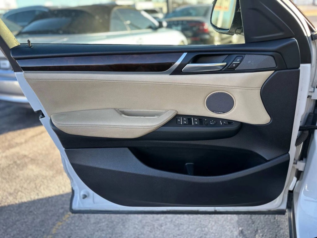 2018 BMW X4 Image 17