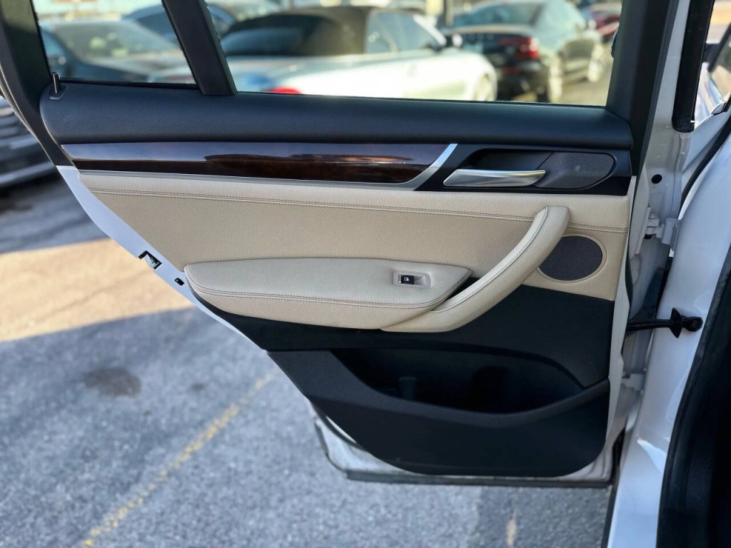 2018 BMW X4 Image 19