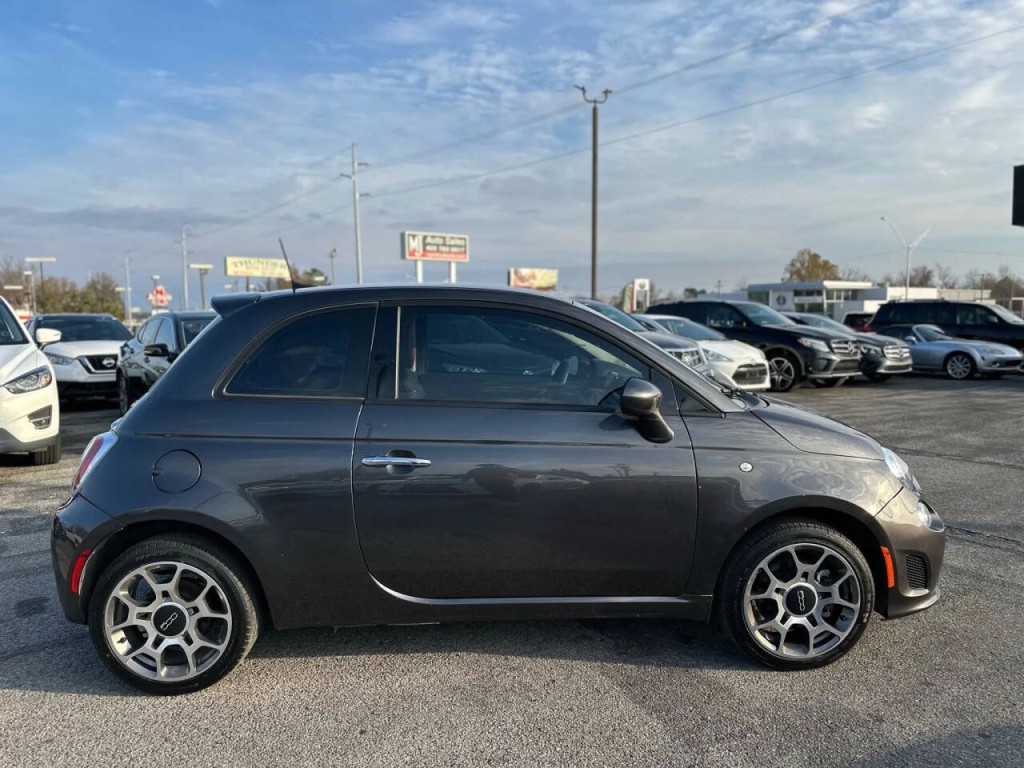 2018 FIAT 500 Image 4