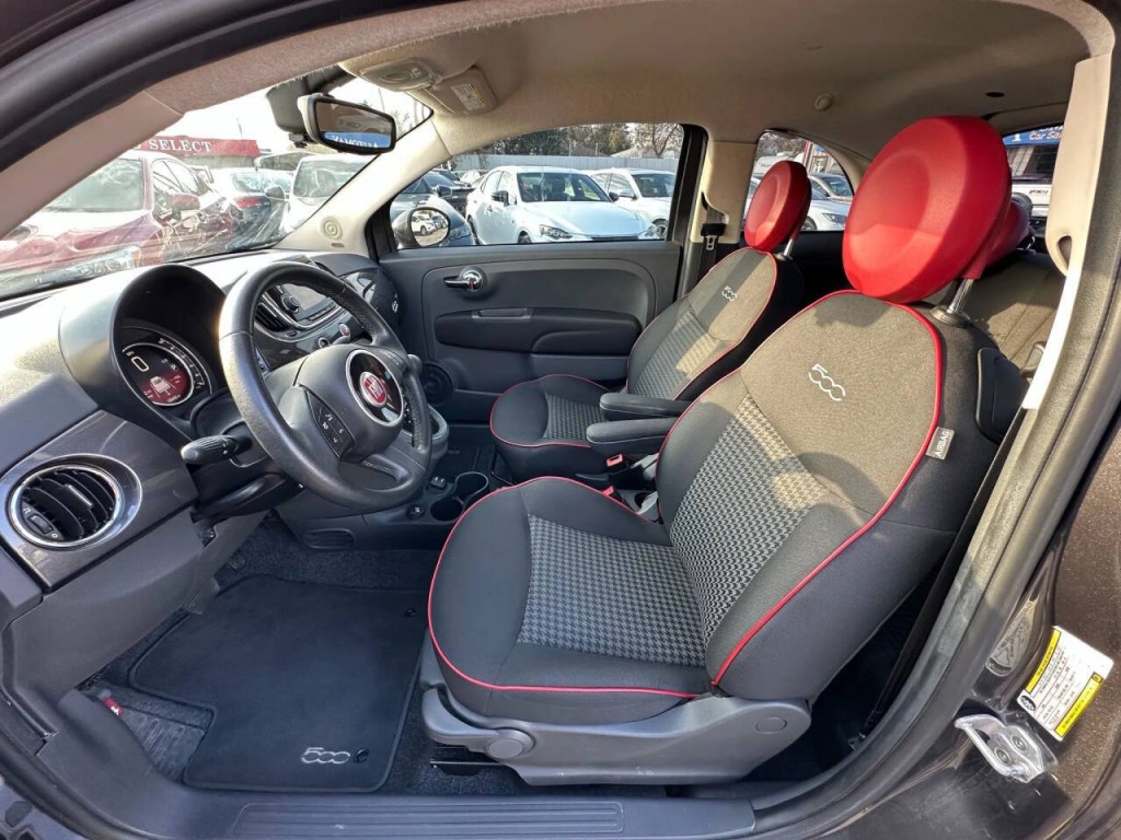 2018 FIAT 500 Image 9