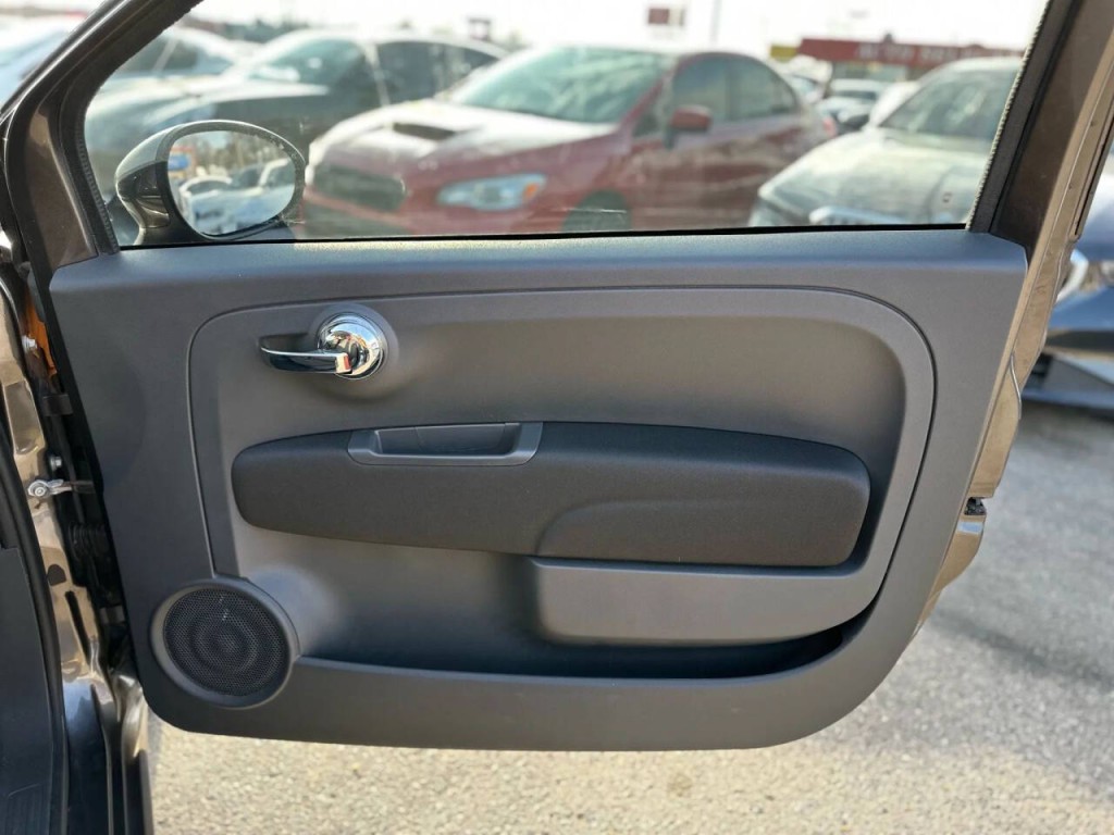 2018 FIAT 500 Image 16