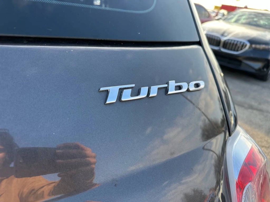 2018 FIAT 500 Image 27