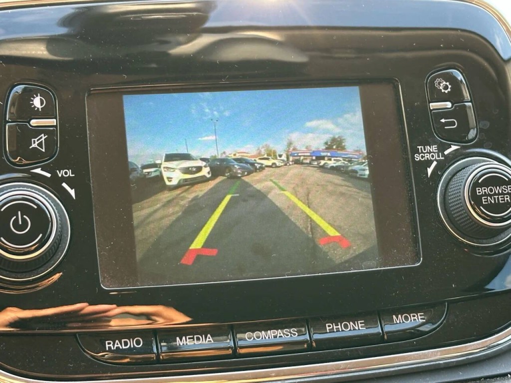 2018 FIAT 500 Image 31